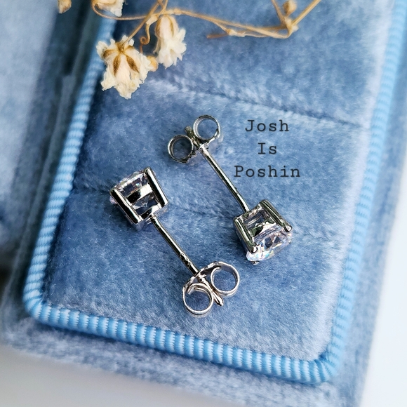 1CTW round four prong white diamond stud earrings in sterling silver - Picture 3 of 6